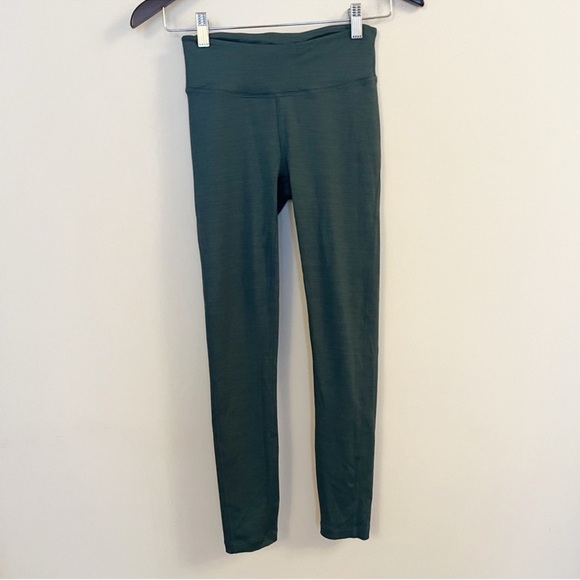 Outdoor Voices Move Free 7/8 Legging Size XS Forest Green Color Athletic - Picture 1 of 7